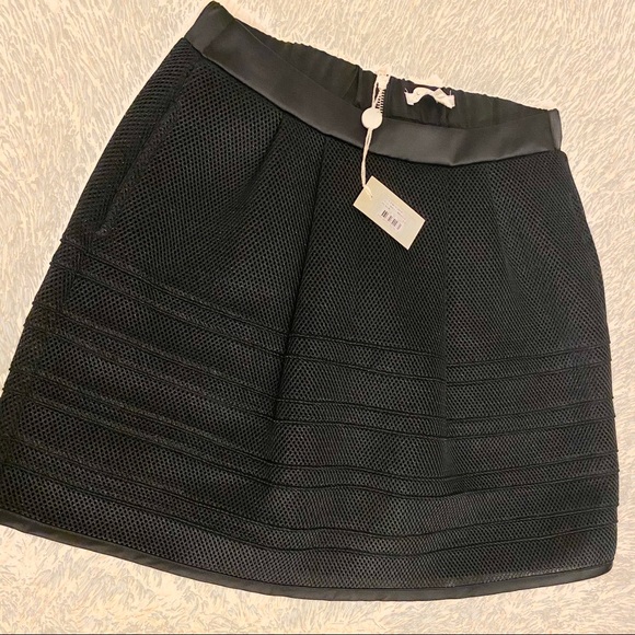 NWT Techno Mini skirt by MAJE~Jupe Baule Matiere~Sz.3 Puffy w. Pockets - Picture 3 of 13